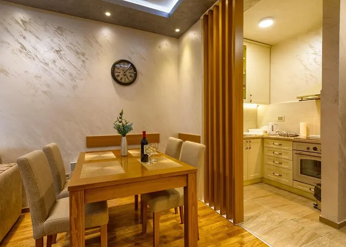 Nele 兹拉蒂博尔